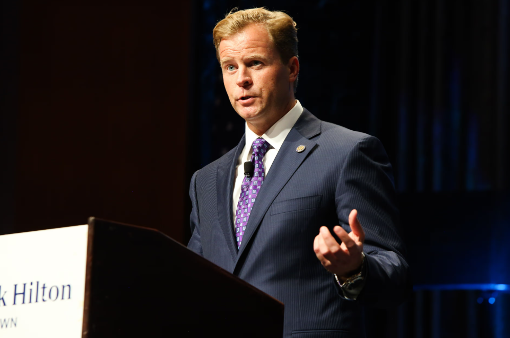 ट्रेडिंग प्लेटफॉर्म 